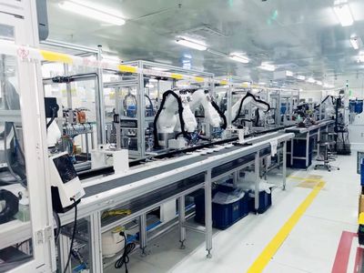 成都硬核科技為工業(yè)機(jī)器人植入眼睛