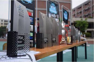 記《成都日報》報道我校聯(lián)盟學校電子科技大學實驗中學